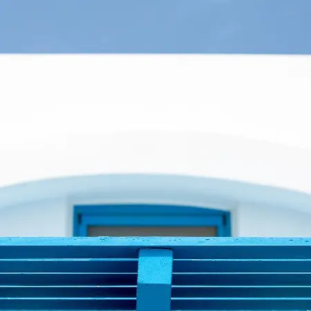 Desiterra & Resort Karterados (Santorini)
