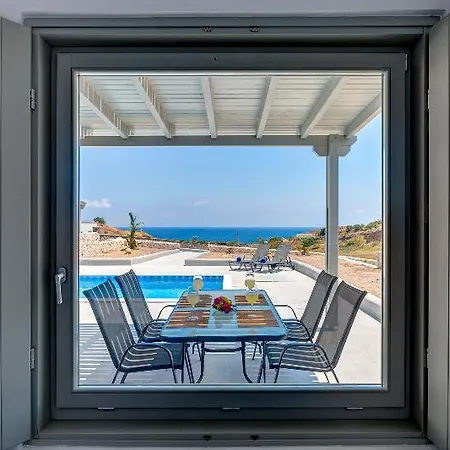 Desiterra & Resort Karterados (Santorini)