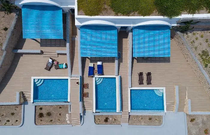 Desiterra & Hotel Karterados (Santorini)