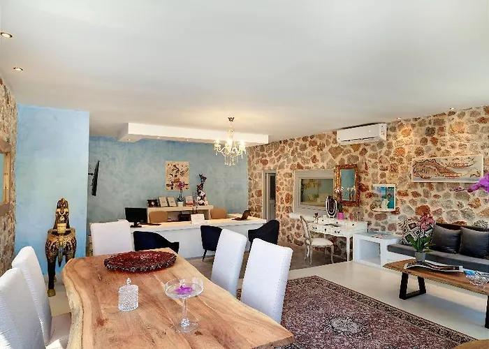 Desiterra & Karterados (Santorini)