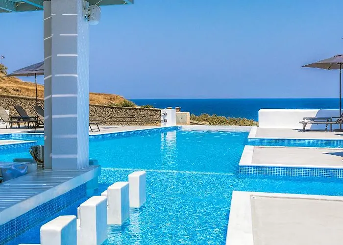 Desiterra & Hotel Karterados (Santorini)